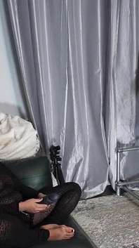 Fodida com uma dominadora de pau grosso pegging anal