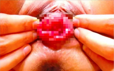 Littlesubgirl: Prolaps pertama kali memek Asianya yang sempit