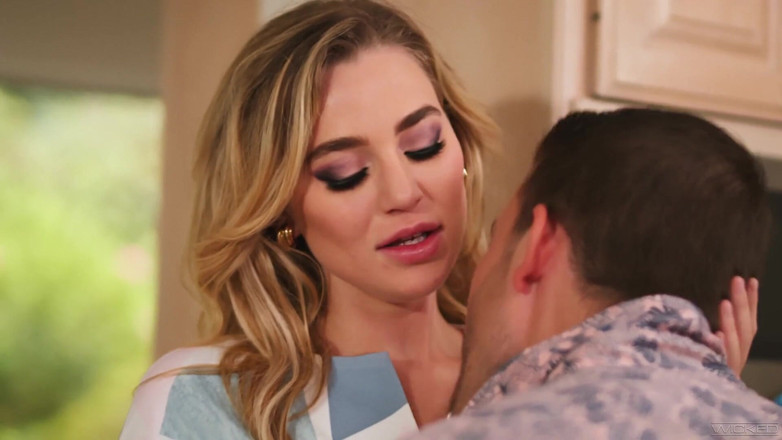 Wicked Pictures: Wicked - suami merakam isterinya Blake Blossom dikongkek keras oleh kawannya