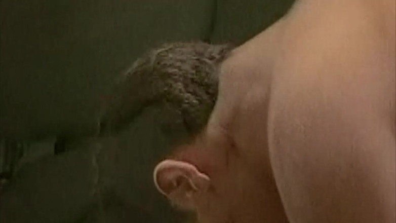 ORGASMX: Con đĩ đụ mạnh trong cửa hàng và phun nước