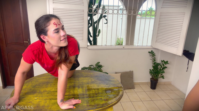 April BigAss: Un Inferno a Casa 2, Sto Attraversando L'inferno!! Dal Culo Alla...