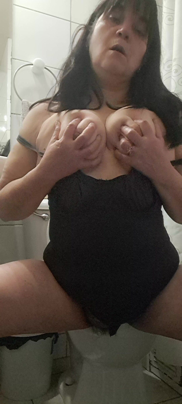 Mommy big hairy pussy: Pelacur, merayu