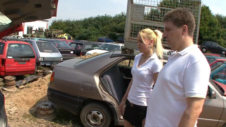 King Of Amateur: Doggystyle milf von Dem mechaniker im dienst
