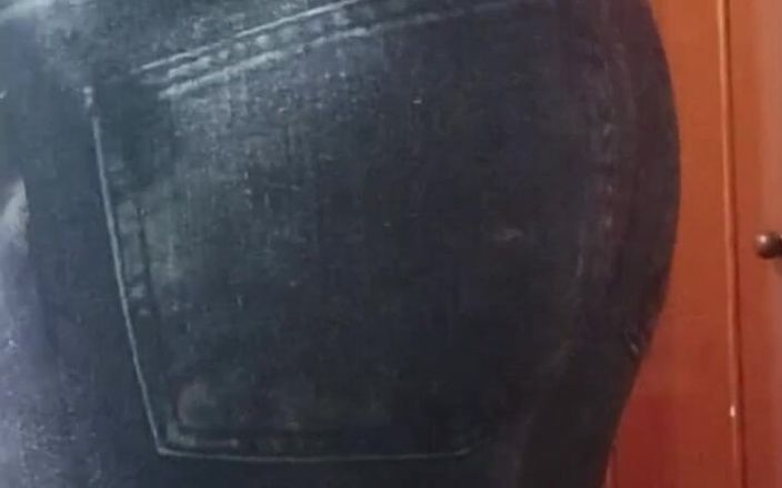 Thipansex: Pamer pantat bahenolku