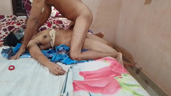 LEGSCOUPLE12: Suami menghisap tetek isterinya dan menggembirakannya