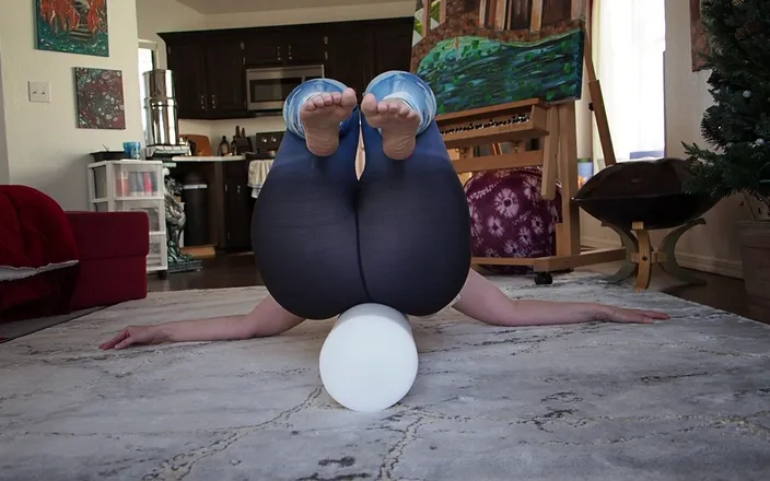 Aurora Willows: Behind the Scenes Yoga Class 86