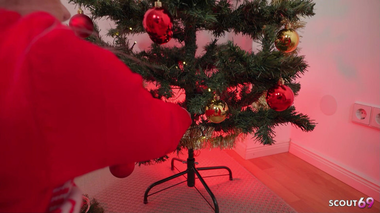 Scout69: Latina kurus Jerman Christy Ley dan Maria Gail menggoda untuk...