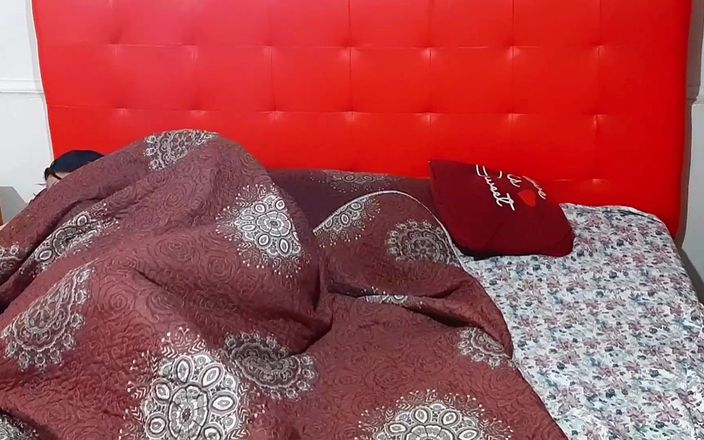 BBW Kelly Mom: Mẹ kế để con trai riêng của cô ấy vào giường của...