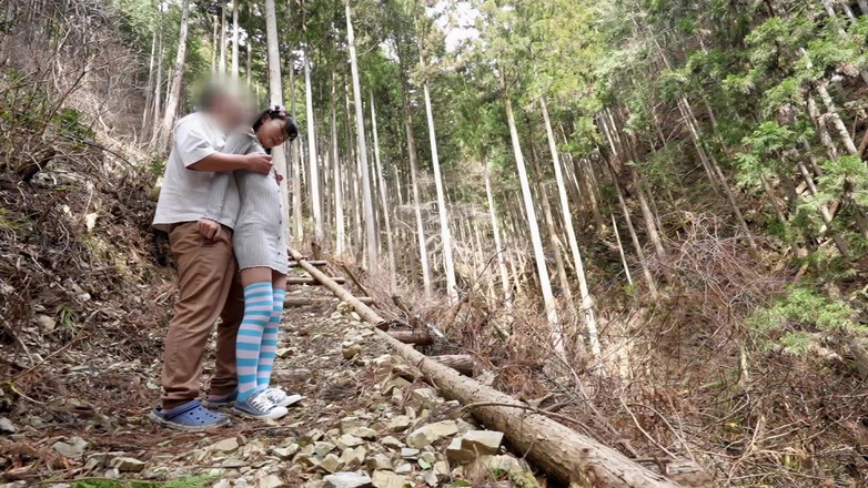 Raptor Inc: Krásná, nevinná drobná dívka, která lhala o tom, že je nemocná...