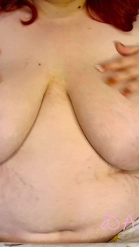 Křivky a pohlazení