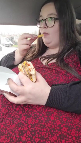 SSBBWLadyBrads: More stuffing for the loving
