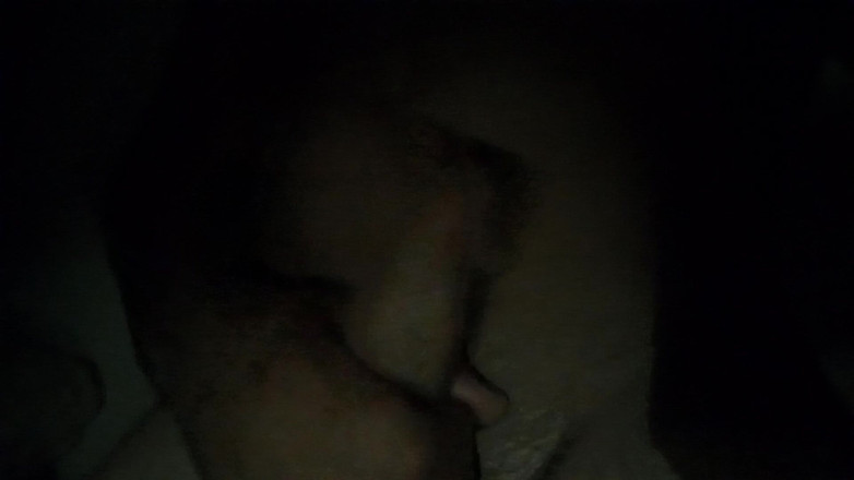 Horny sins: Збуджений відвідувач під час Хевірена грався з власним членом, і він трахнув власника будинку, поки чоловік на вулиці