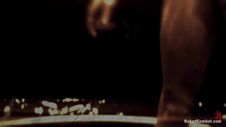 Naked Kombat: Zardzewiały Stevens vs Ben Deep