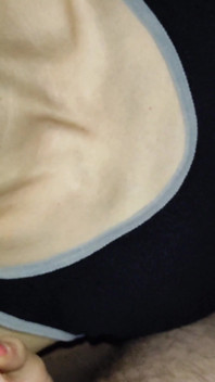 Le mie labbra paffute sono perfette per fare un pompino. Sei d'accordo? Scrivi un commento