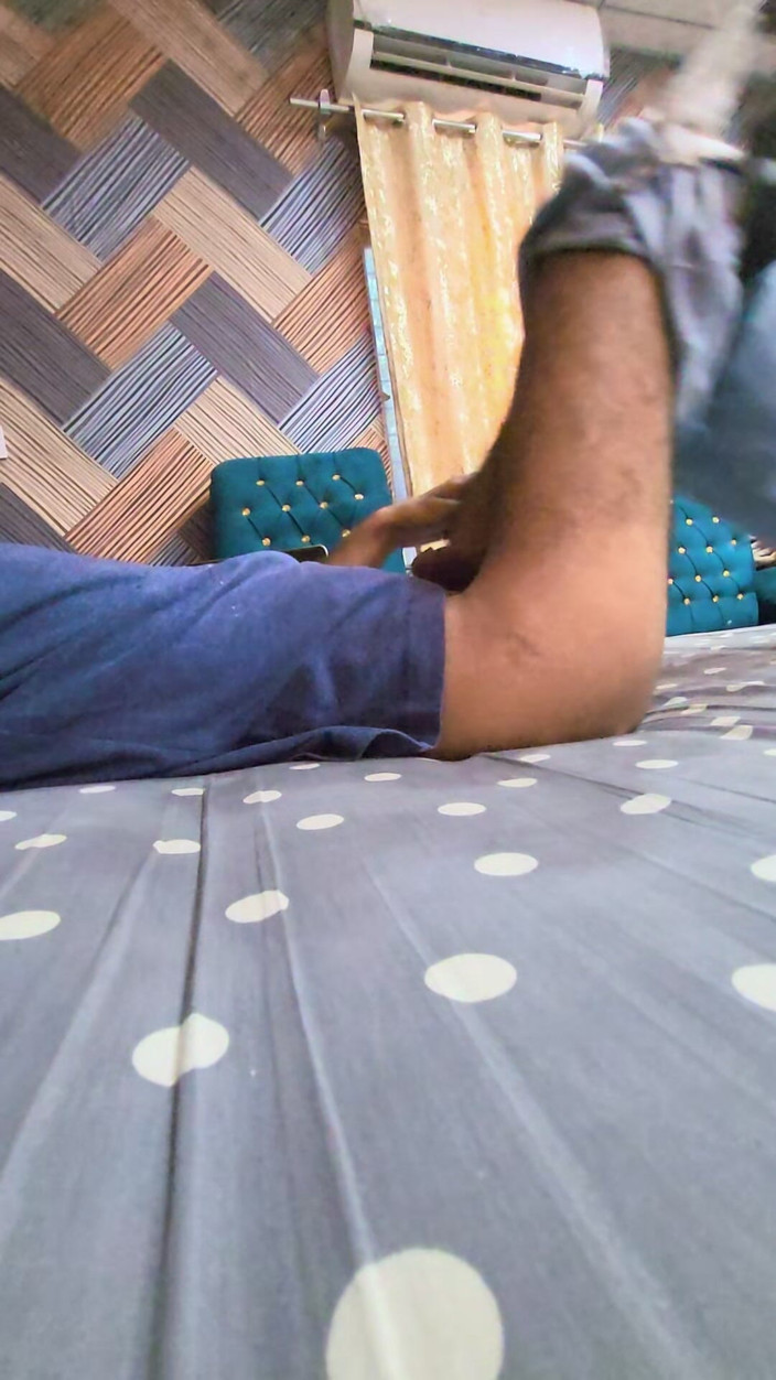 Zaid Valen: Jerking off Pakistani Boy Masturbate