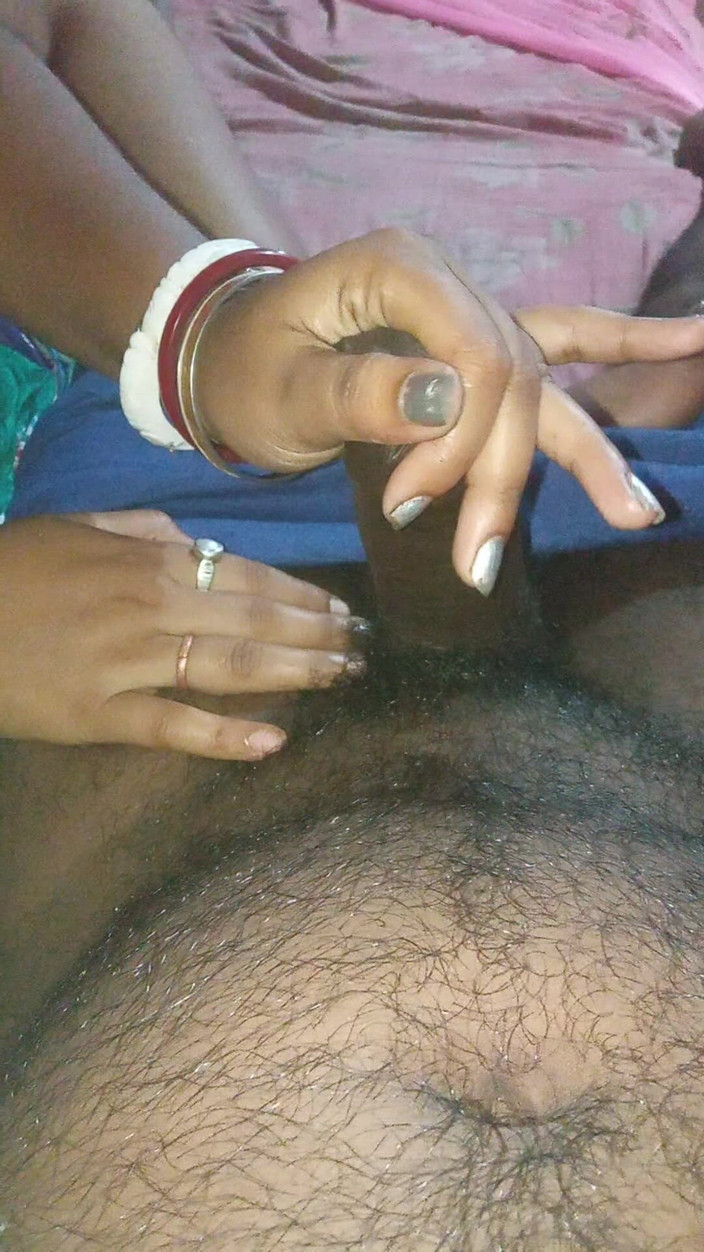 Raja puja: Desi indischer bengalischer bhabhi-blowjob und handjob