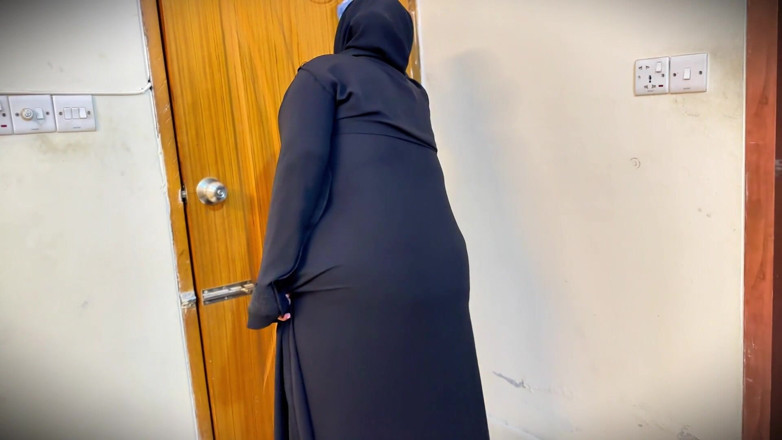 Aria Mia: Hot Maid Show Her Big Ass Publicly to Gets Anal...