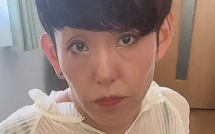 Serina SissyBitch: La masturbazione segreta di serina parte 8