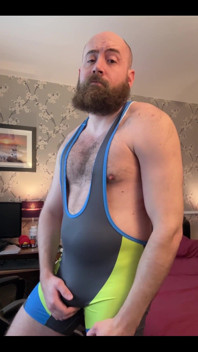 I think I should make more content with singlets!