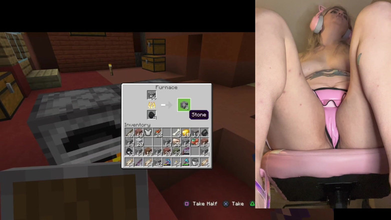 EeveeXo: Gamer Girl Pussy Stretching and Squirting Close up