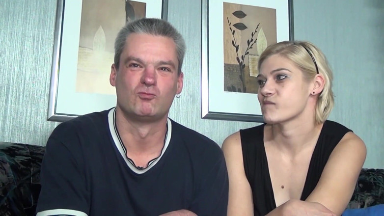 Swinger Friends Germany: Aici femeii și bărbatului le place să sugă pule
