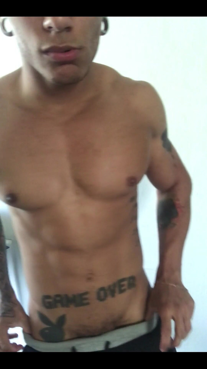 Exxtevao: Gay Over Musculs