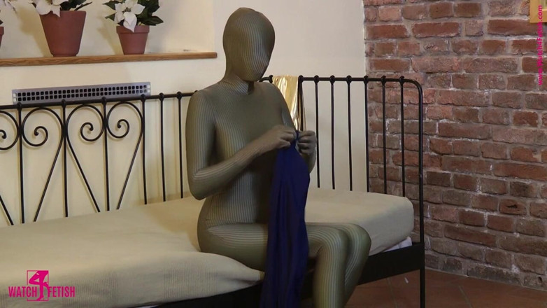 ZentaiDolls: Bianca w zmiękniętych kocich kombinezonach