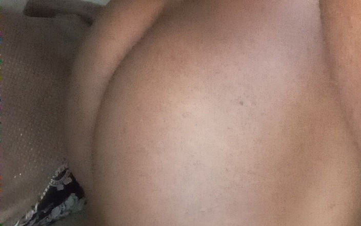 Ogoventure: Pertama kali masukin jari ke dalam pantat perawanku