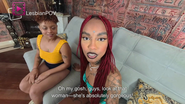 Lesbian POV: Amici punto di vista: confessione che accende il fuoco