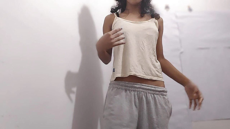 desigirl93: Desi švagrová posílá nahou na její Jija