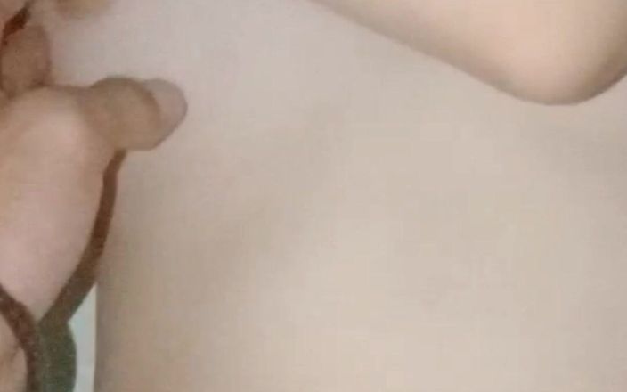 Amazingbeautycum: Gadis cantik kurus memek sempit
