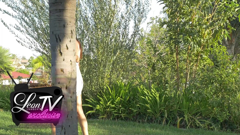 Leon Lambert Girls Twerk Parties CFNM: Ano, ořech Listopad: Moje srdce patří tobě