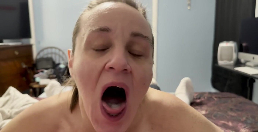 Sweet Marie: Olgun kadın şişmiş sıkı yeniden canlıyor