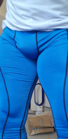 Amadeus: Ben dag betyder mycket tight legging.