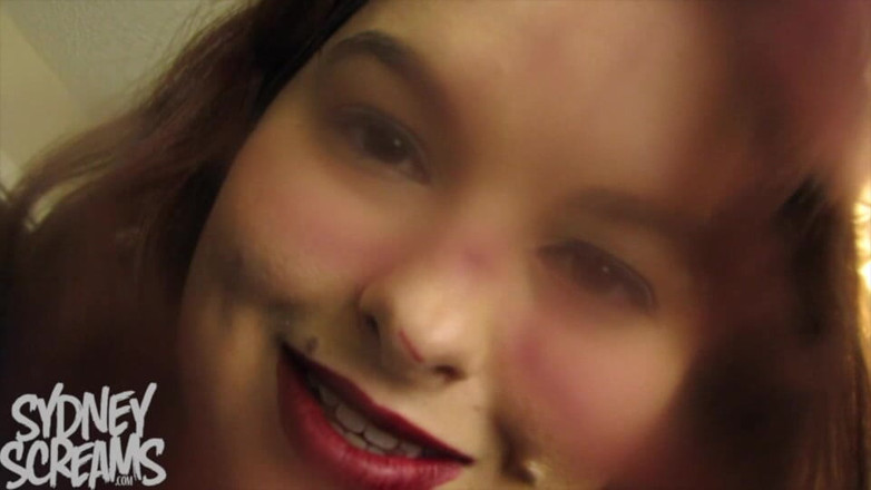 Sydney screams fetish: Batom sentado no rosto - Sd Wmv