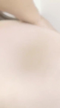 我的继母让我让她怀孕 2/2