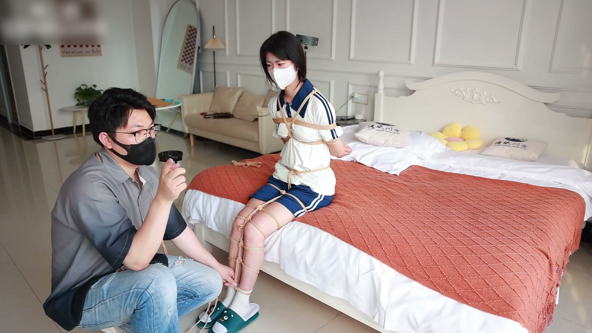 The Innocent Girlfriend Is Bound with Ropes in Her College Uniform