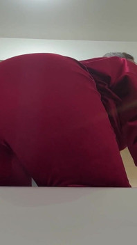 Dropping Farts on You