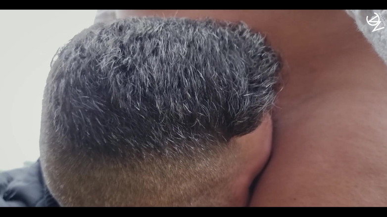 MarieChell: 我停在路上的小房子里拍了一些照片，最后我们做爱了！