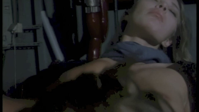 pornitaliangraffiti: 창고에 있는 아니타 금발 금발