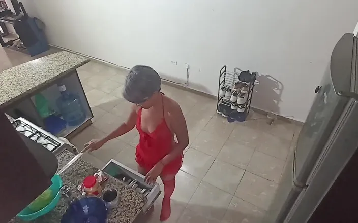 Swingersamateur40: I Went to the Kitchen and He Stuck His Cock...