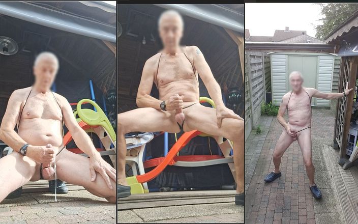 Janneman janneman: Big Dick Exhibitionist Daddy Giving Jerking Sexshow Wiht Lots of...