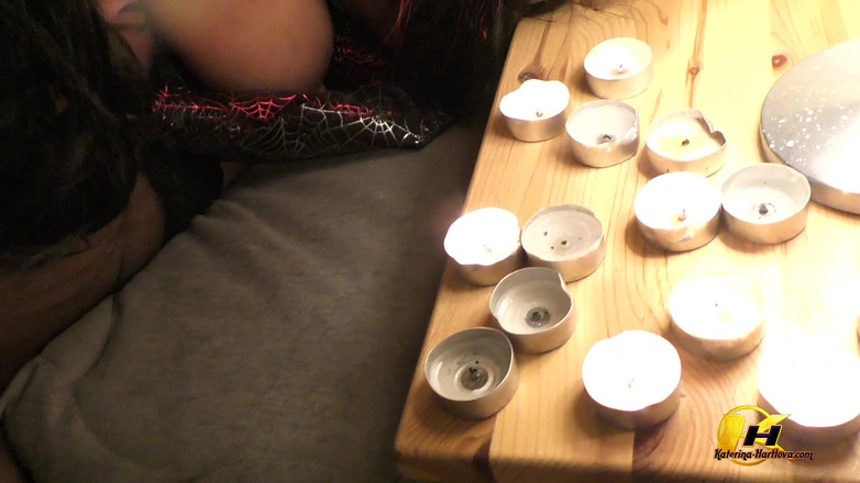 Katerina Hartlova: 巨大なストラップオンと手コキの搾乳