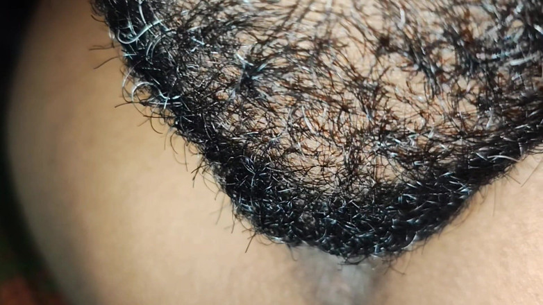 Diya9594: Une Asiatique desi se fait lécher la chatte