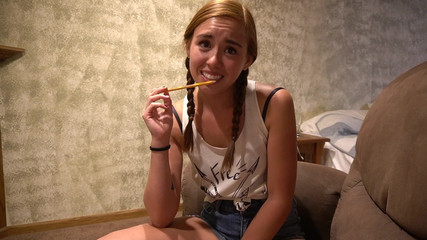 BrandiBraids: Vecina de la universidad se folla a su tutor