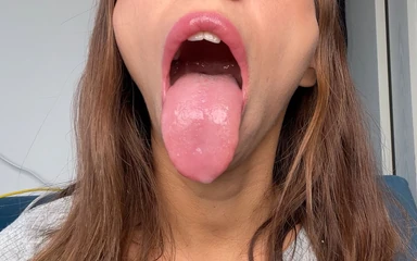 Pantera Nika: I Show My Wet Long Tongue With Saliva