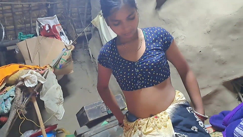 Mahrn: Indian Newly Married Girlfriend Boyfriend Fucking in Village