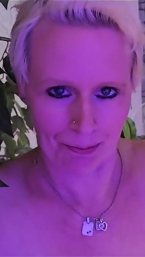 Sucked off 2 Guys and Swallowed the Cum Twice (User horny bitch) Sucked off 2 Guys and Swallowed the Cum Twice (User horny bitch)
