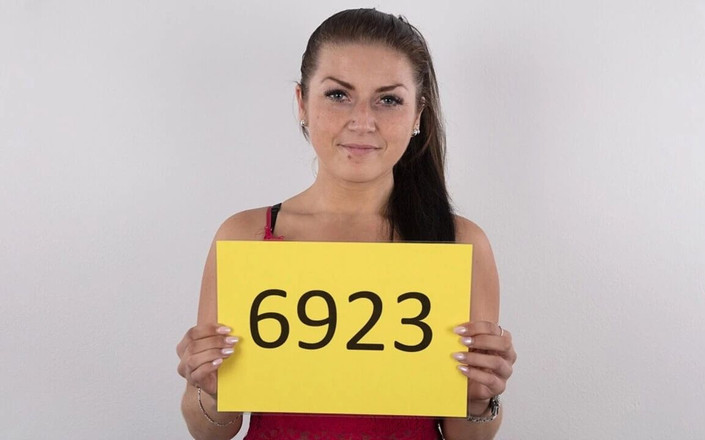 Xvirtual: X Virtual 28 Czechcasting - Veronika à 180°