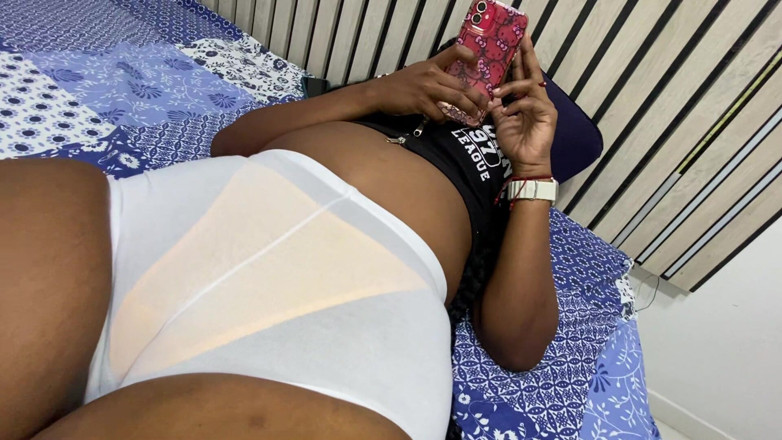iamyansha: Schöner cameltoe vom besten freund meiner stiefmutter